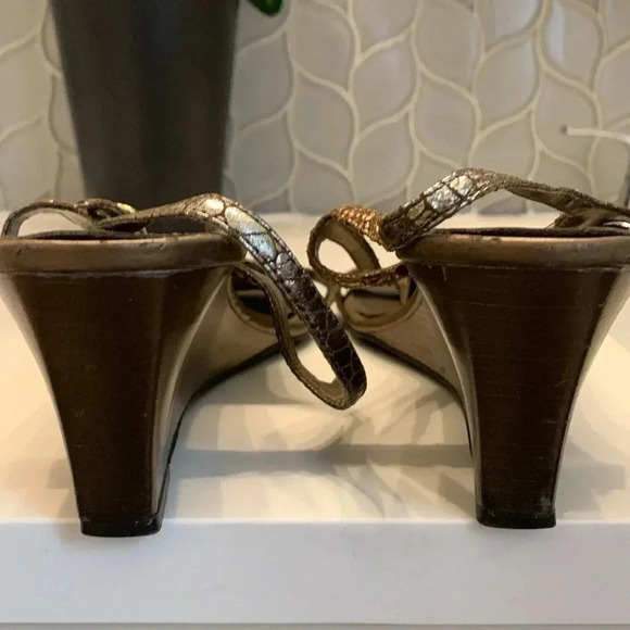 Liz Claiborne leather  10 - Picture 4 of 8